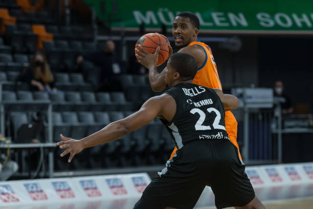 湖人队史首 湖人队史首